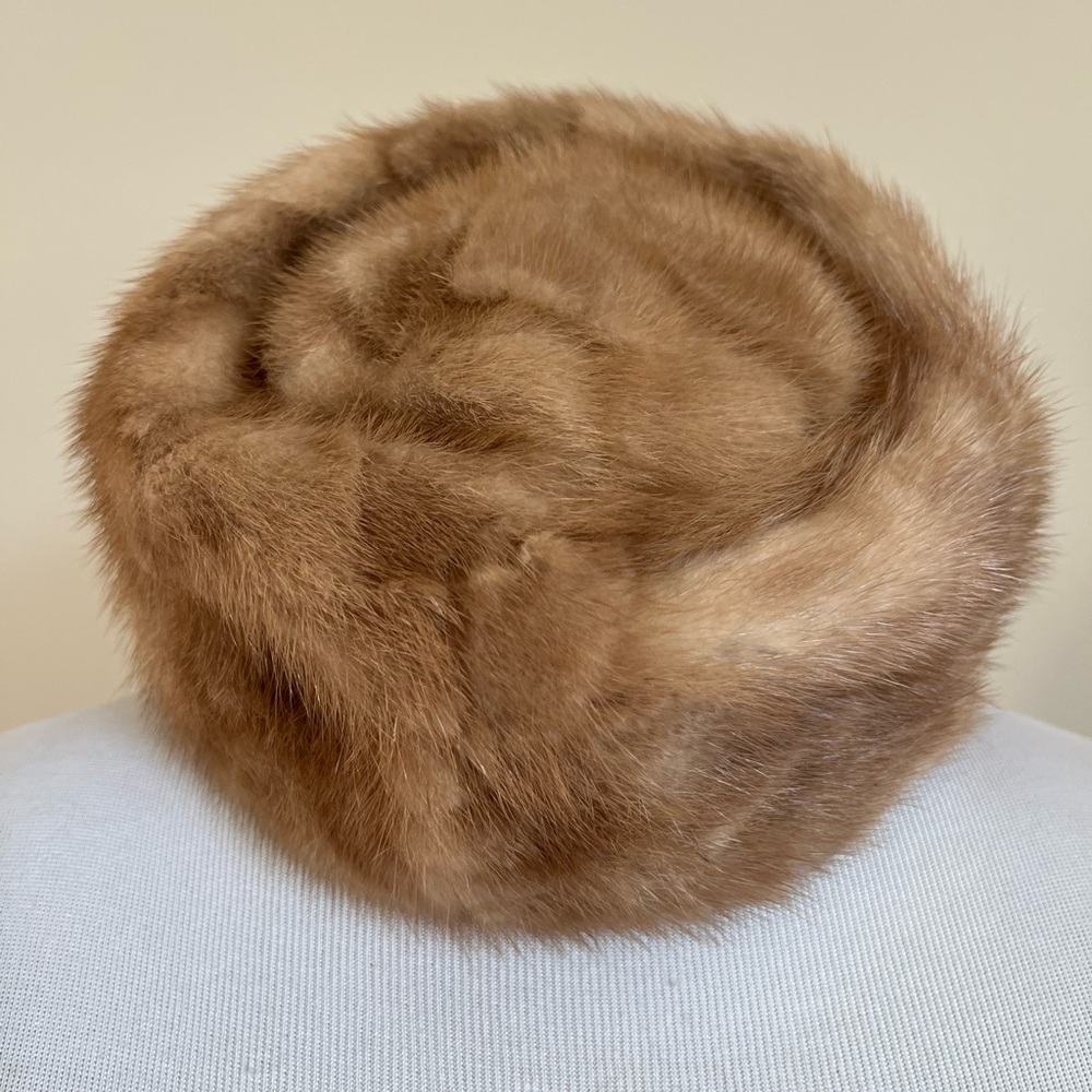 Vintage Gwenn Pennington Light Tone Mink Fur Pill Box Style Hat